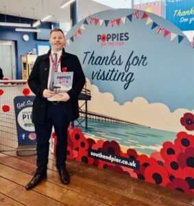  691361572ef0a 691361572ef0bpoppies On The Pier.jpg